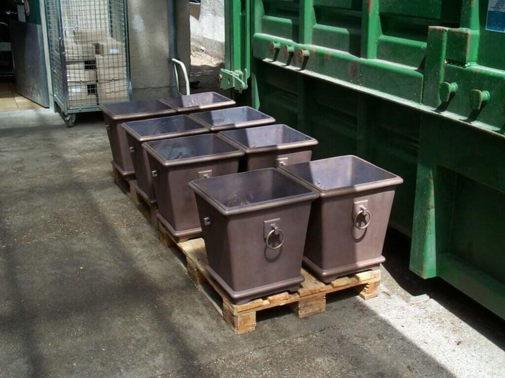 dallmayr-blumentopf-muenchen-bronzeguss-10