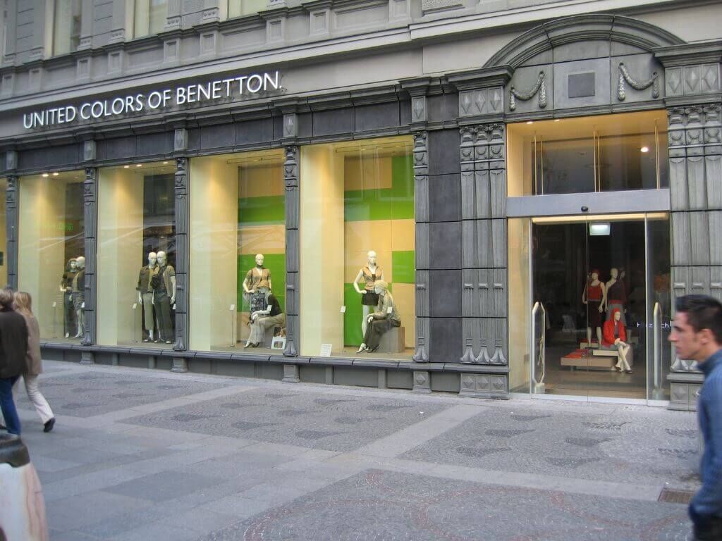 Benetton Fassade aus Aluminiumguss