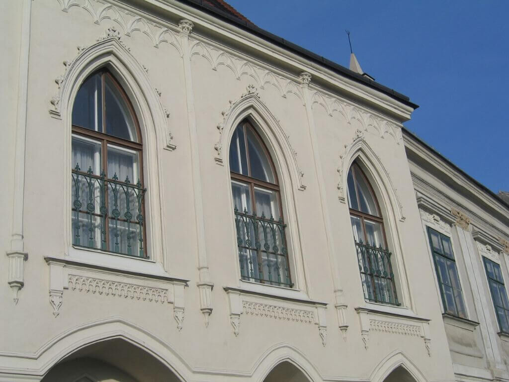 Französische Balkone aus Gusseisen Französische Balkone aus Gusseisen